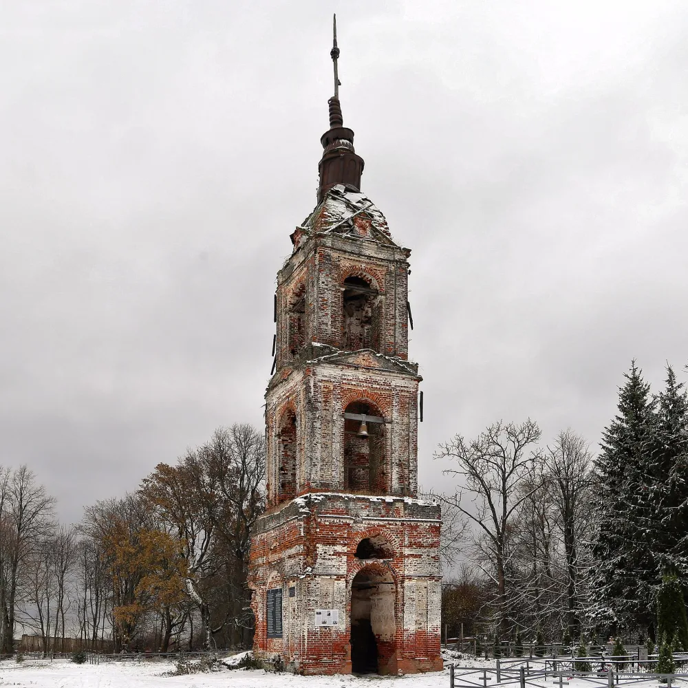 Колокольня церкви Покрова (Иванисово)
