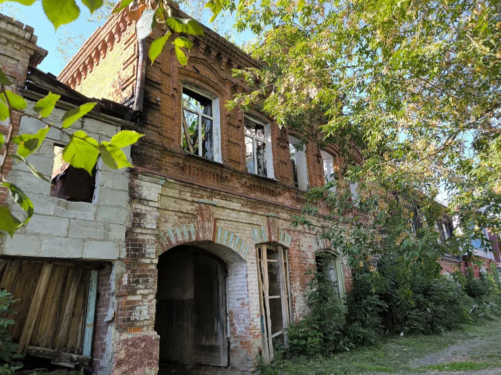 Главный дом с торговым помещением (Работки)