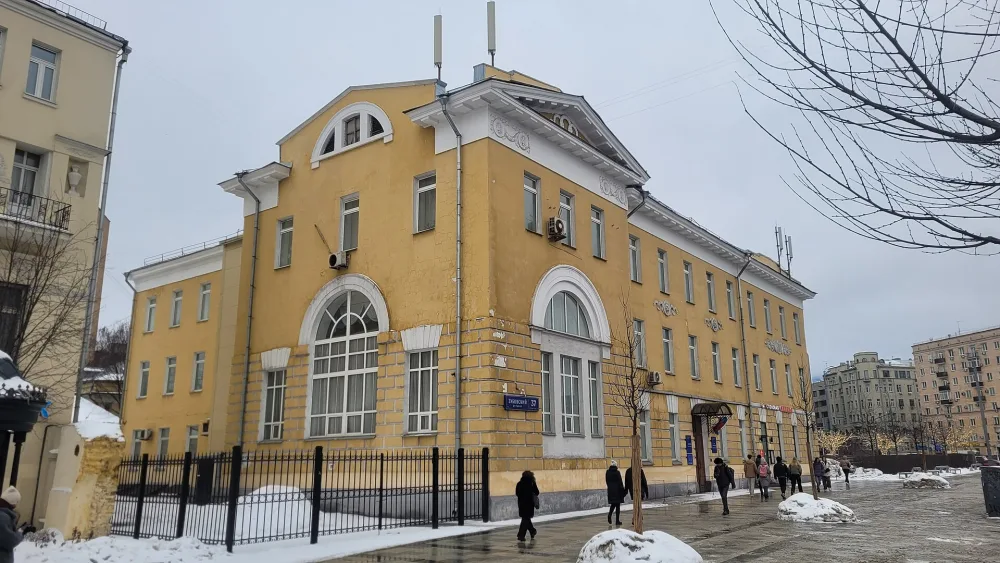 Зубовский бульвар 37