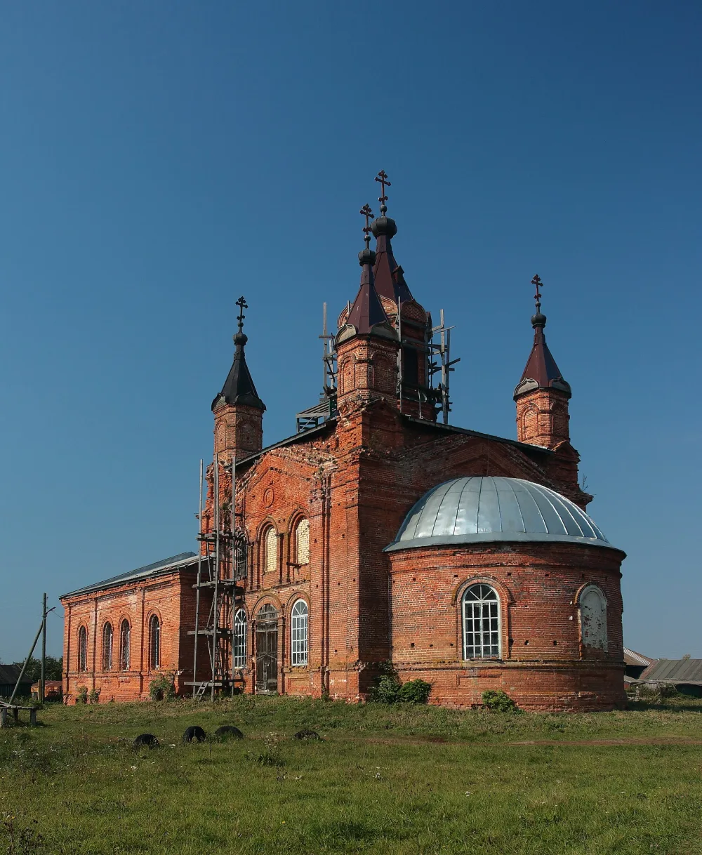 Церковь Воскресения Христова (Онучино)