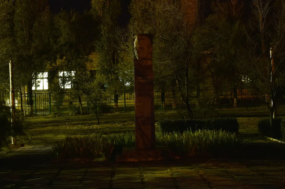 Памятник Н.А. Рудневу (Кировский район)