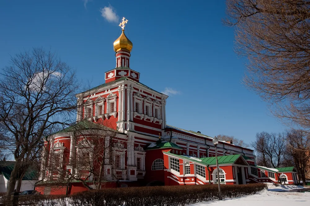 Церковь Успения Пресвятой Богородицы с трапезной (Хамовники)