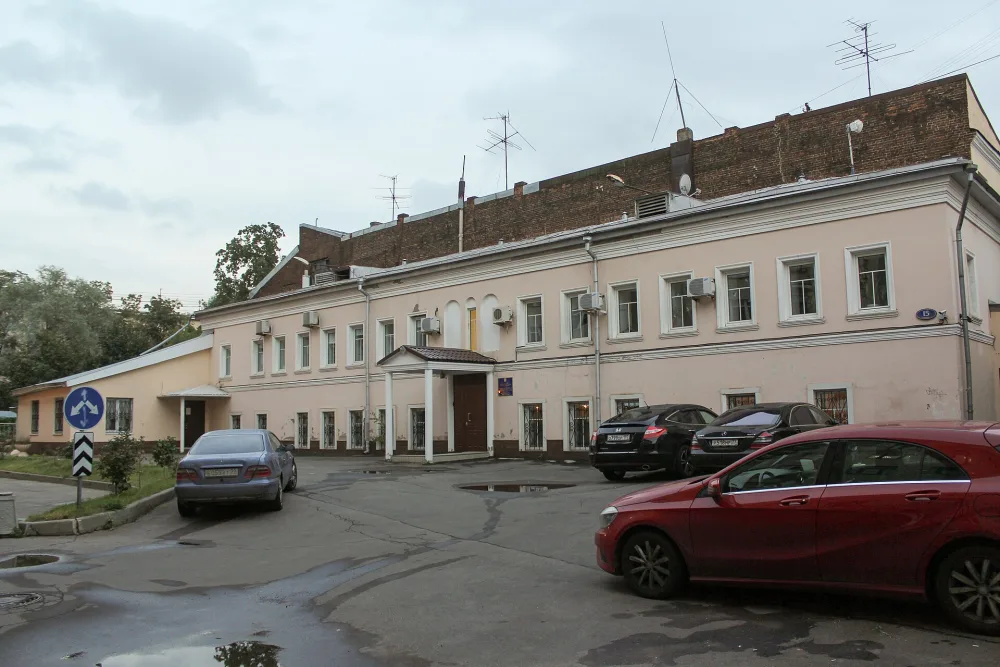 улица Бахрушина 15 c2