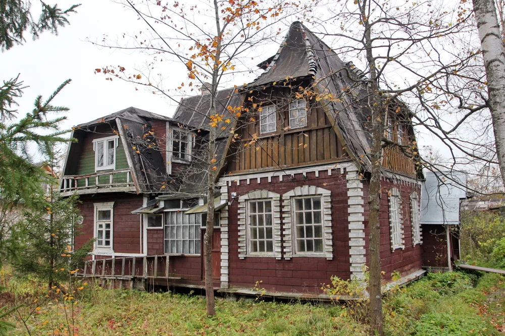 Жилой дом (деревянный) (Ломоносов)