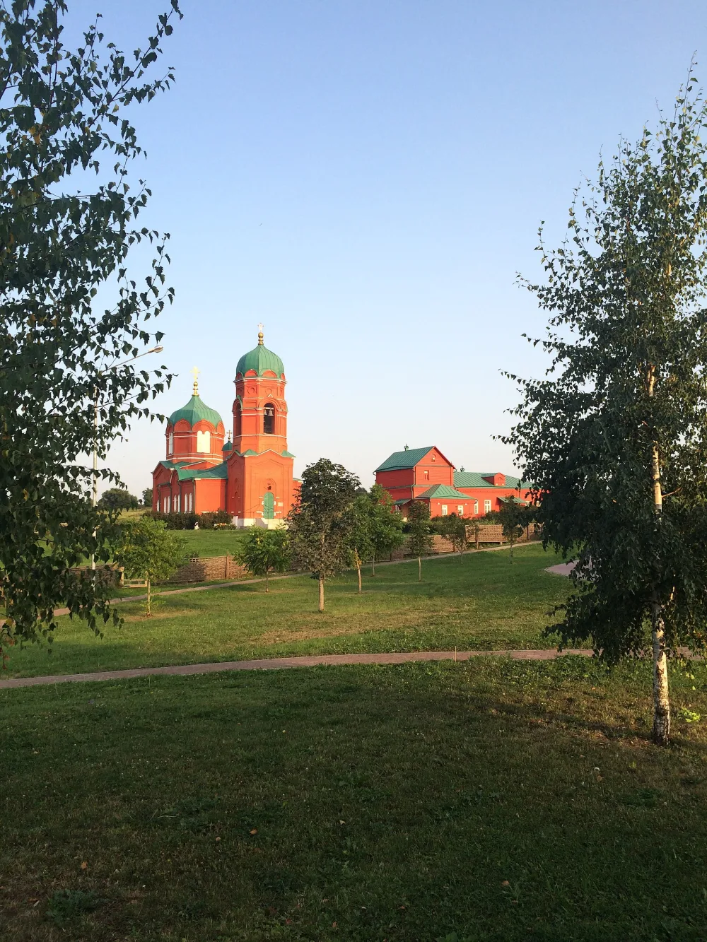 Ансамбль (Монастырщино)