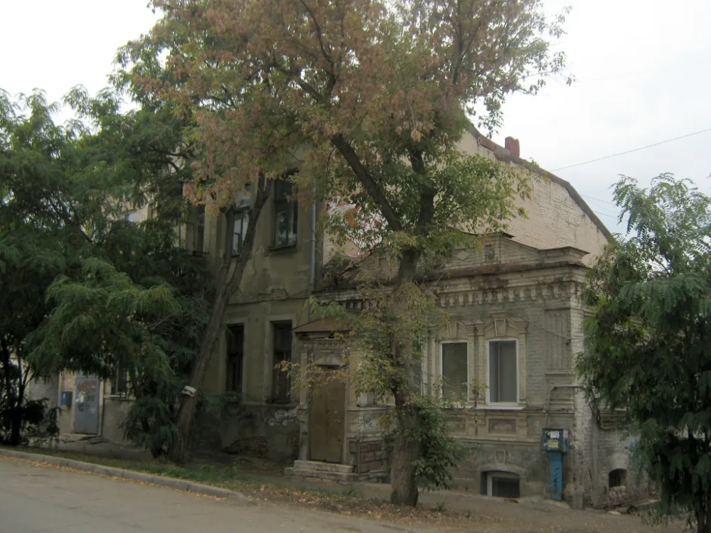 Дом Бровкина
