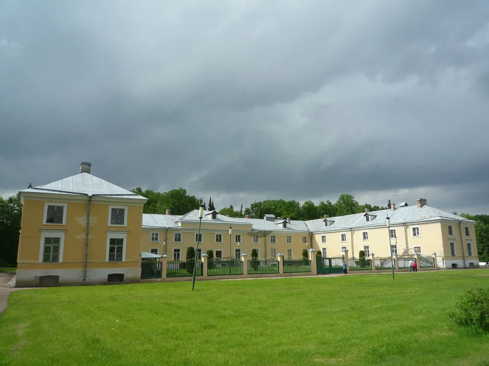 Кавалерский корпус (Ломоносов)
