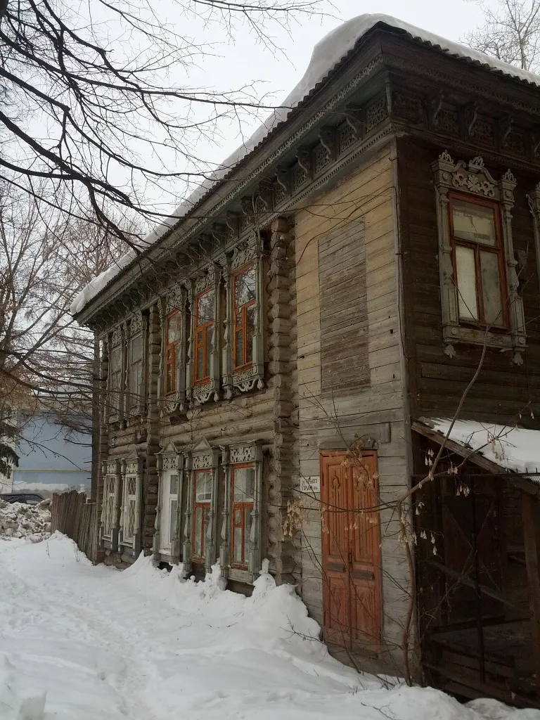 Жилой дом (Дом с деревянной резьбой) (Йошкар-Ола)