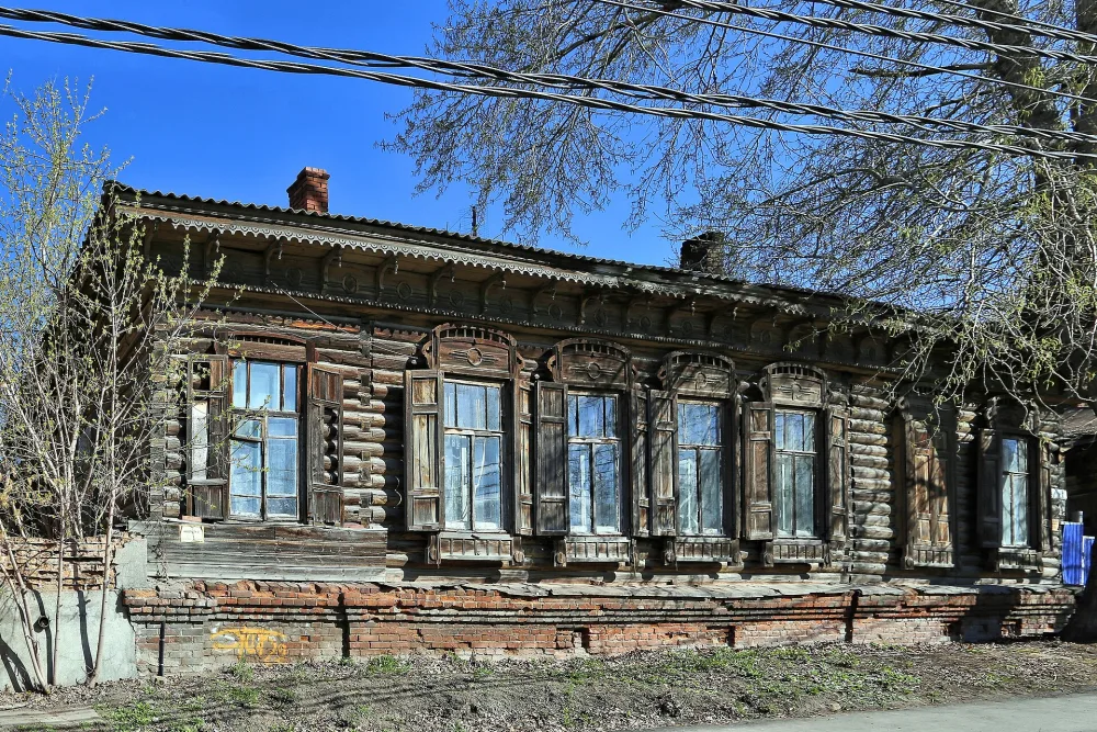 Жилой дом (Омск)