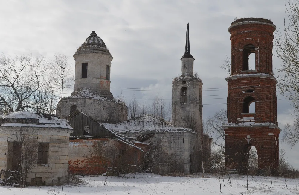 Церковь равноапостольных Константина и Елены (Мелтучи)
