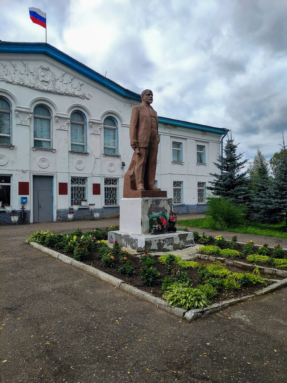 Административное здание (Антропово)