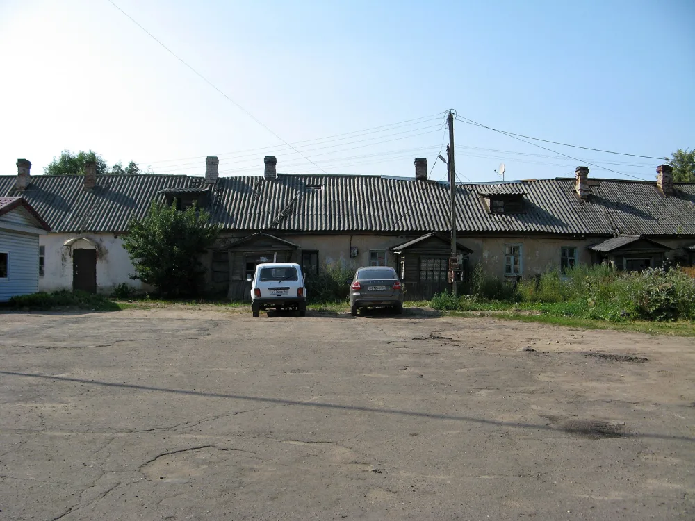 Службы (конюшни) (Гдов)