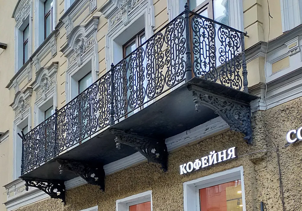 Флигель