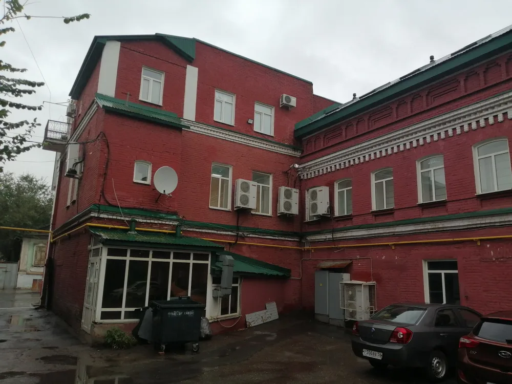 Дом со службами А.Я. Балашова (Оренбург)