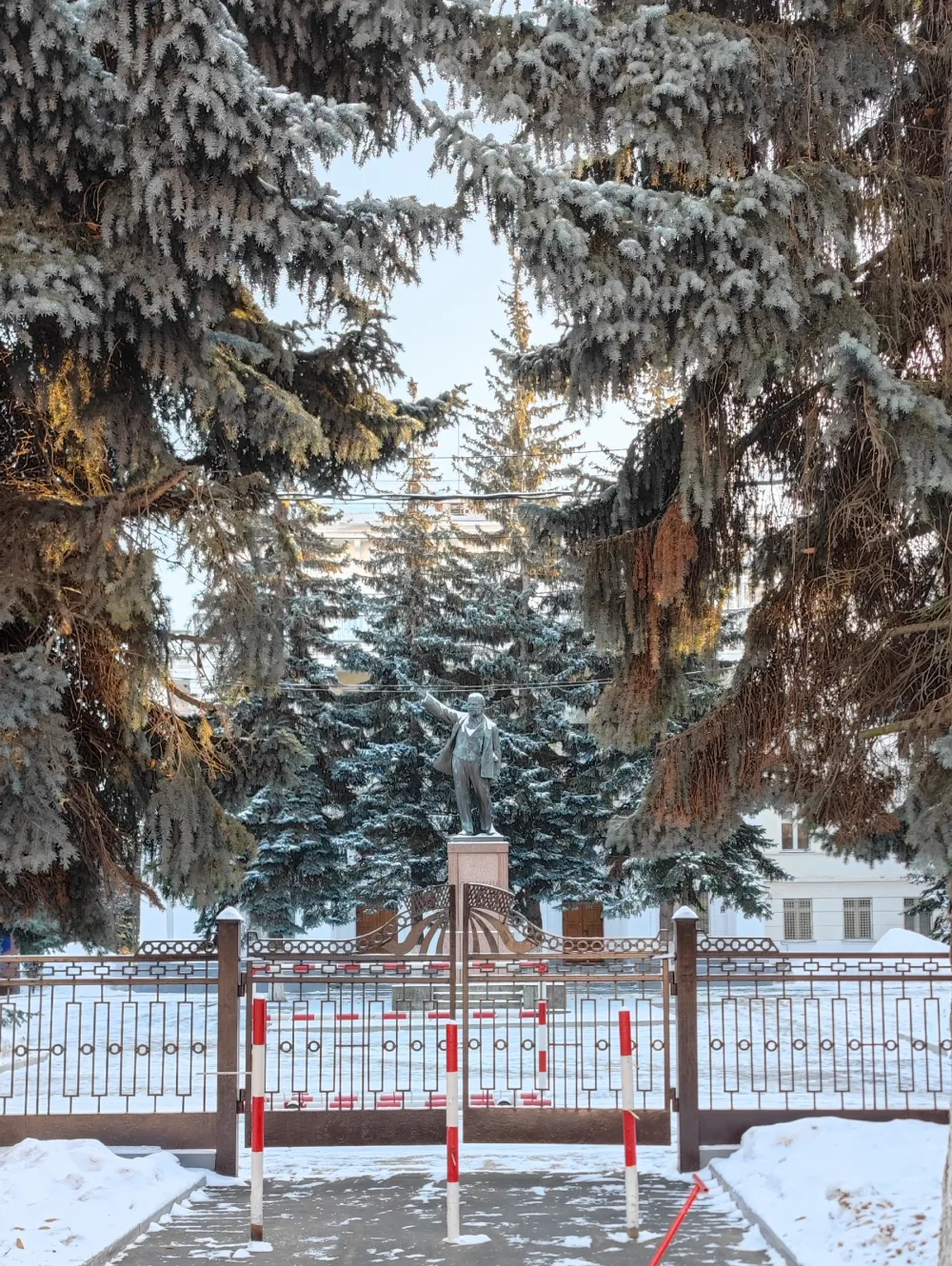 Памятник В.И. Ленину (1926)