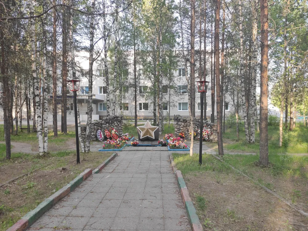 Братская могила советских пограничников, погибших в борьбе с фашистскими захватчиками (Муезерский)