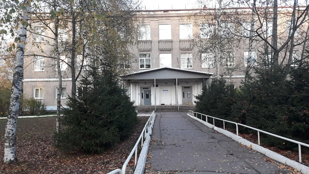 Здание, где находился штаб 1-й дивизии войск НКВД, принимавших участие в боях за Ленинград (посёлок имени Морозова)