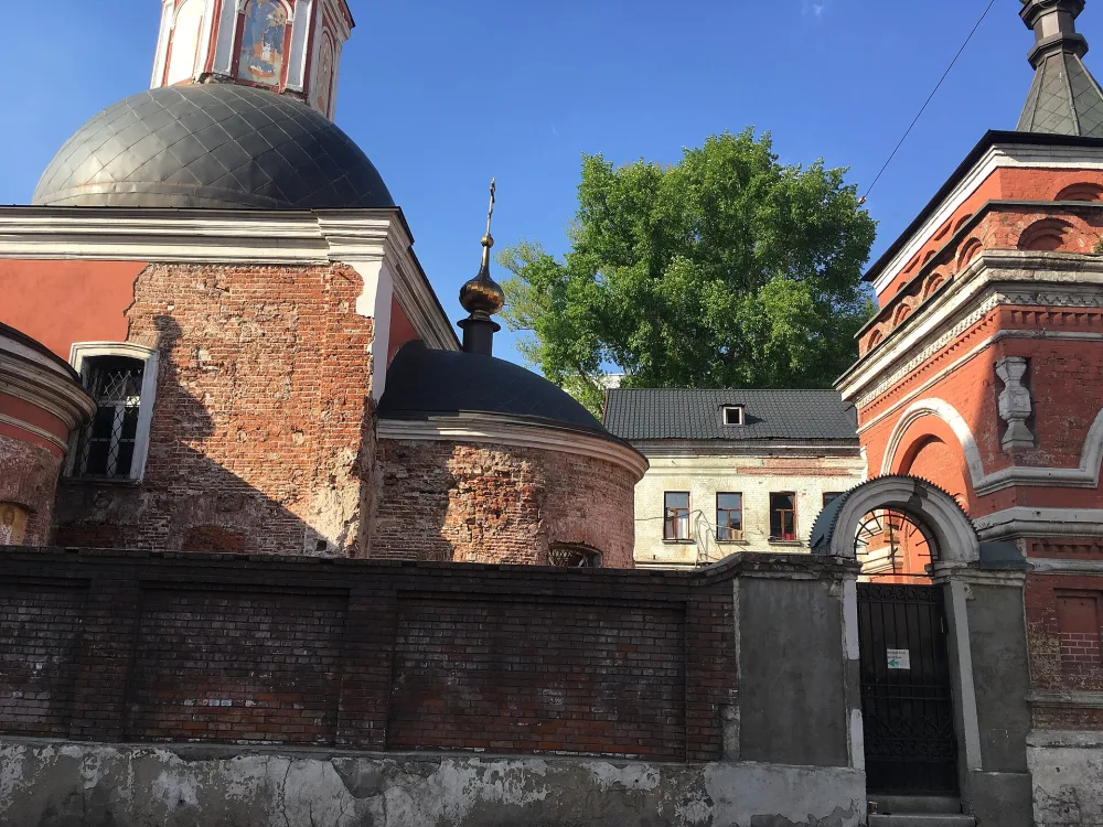Ограда с воротами