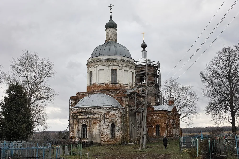 Церковь Преображения с колокольней (Горицы)