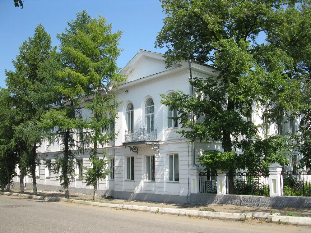 Здание бывшей Земской управы