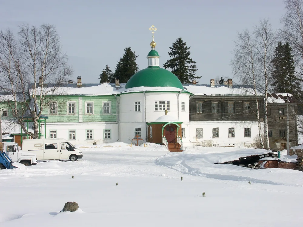 Церковь Покрова Пресвятой Богородицы с больничными кельями (Горицы)