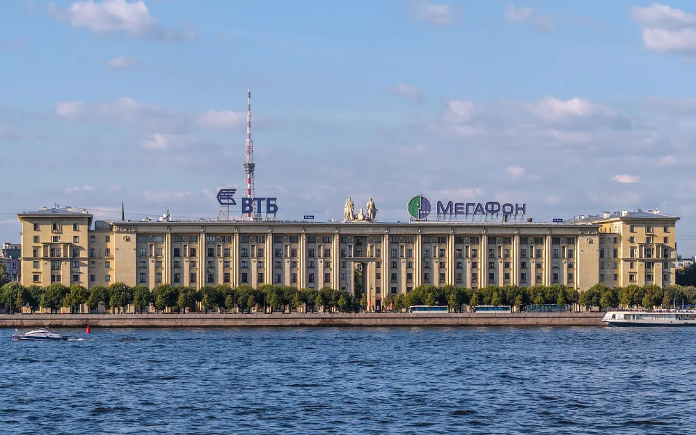Жилой дом («Дом военморов»)