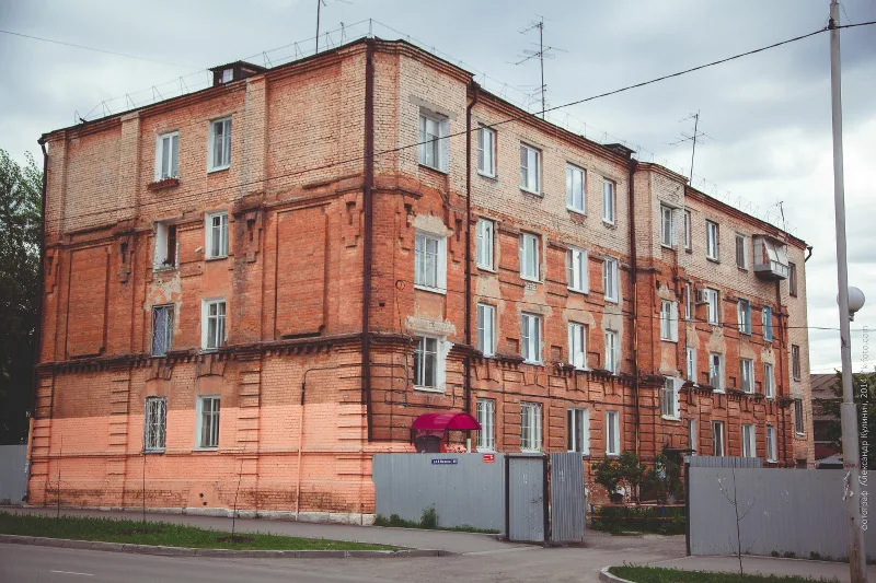 Жилой дом работников казенного винного склада (Курган)