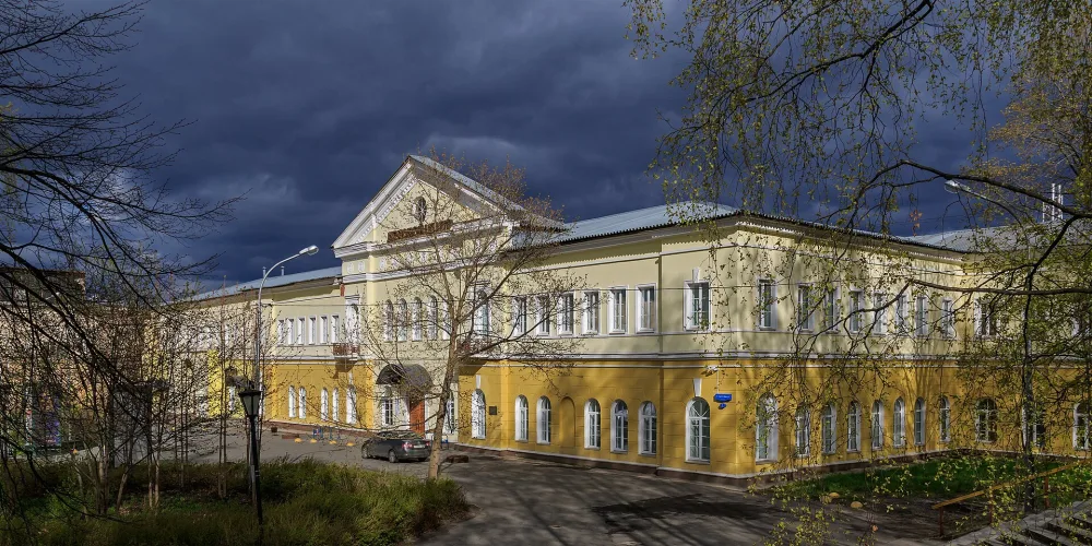 дом 1 по улице Калинина, Петрозаводск