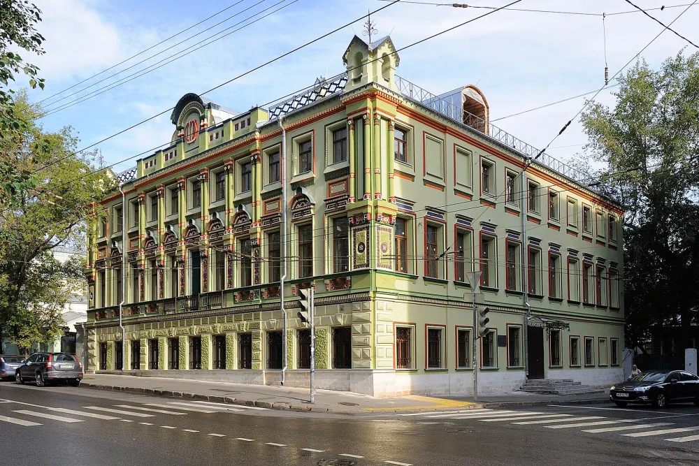 Новая Басманная улица 23а/1 c1