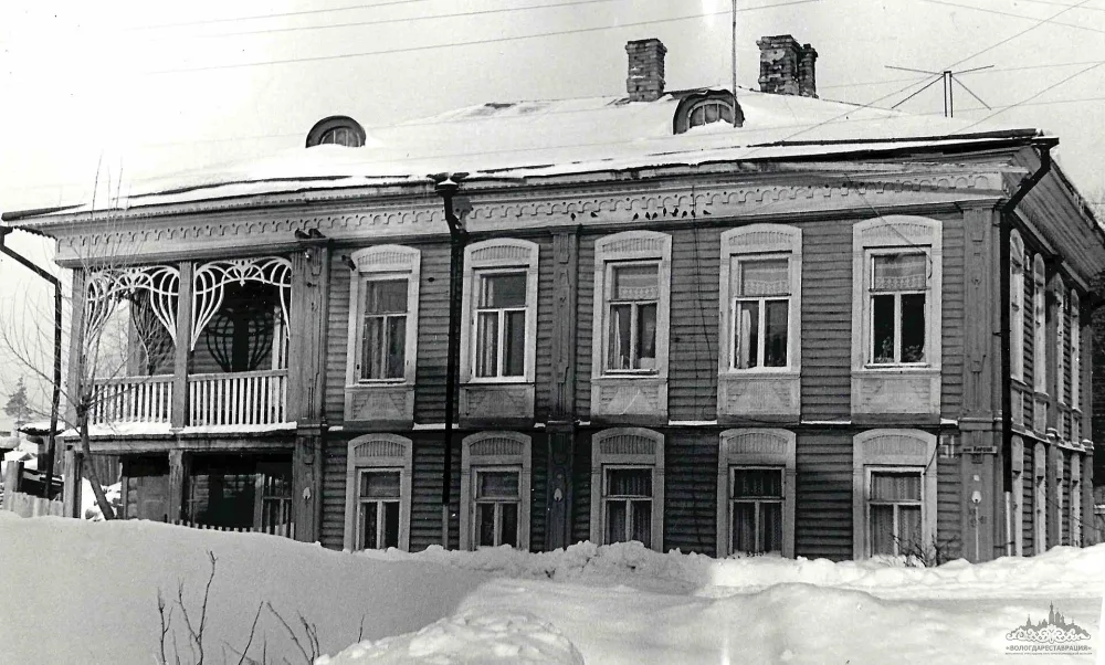 Жилой дом (Дом землемера М.В. Копытова) (Тотьма)