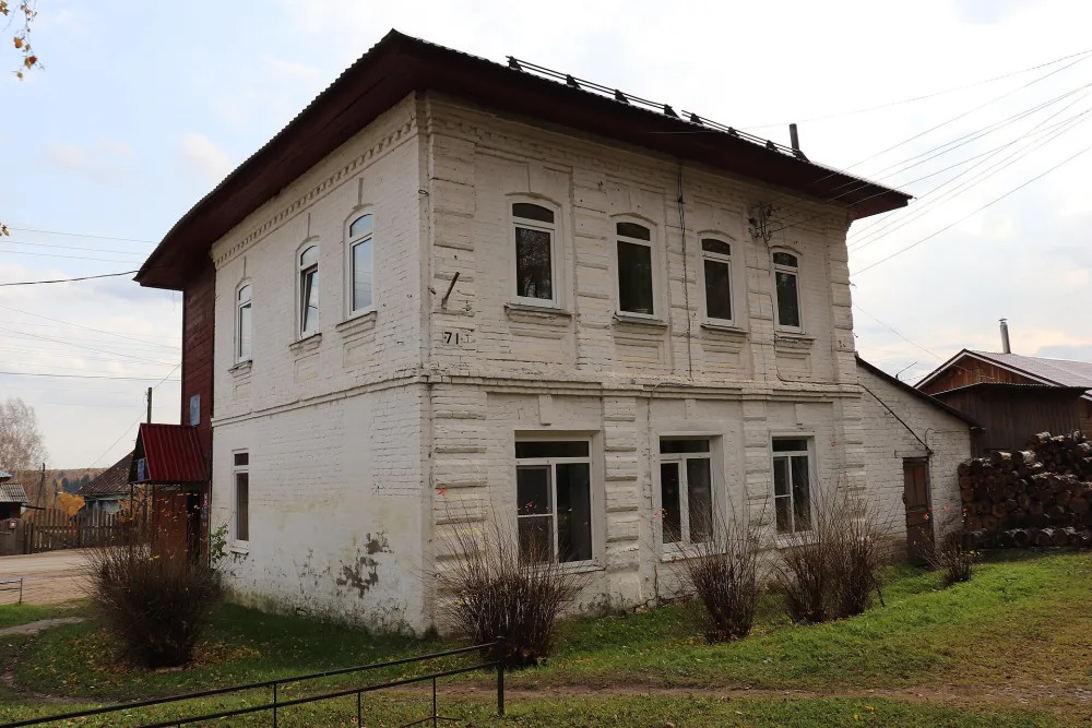 Жилой дом (Островское)