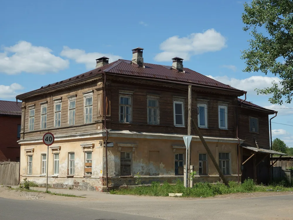 Жилой дом (Боровичи)