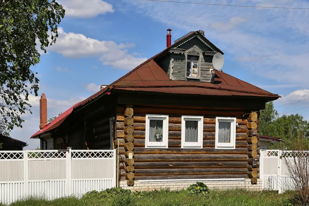 Дом Ларионовой (Лучинки)