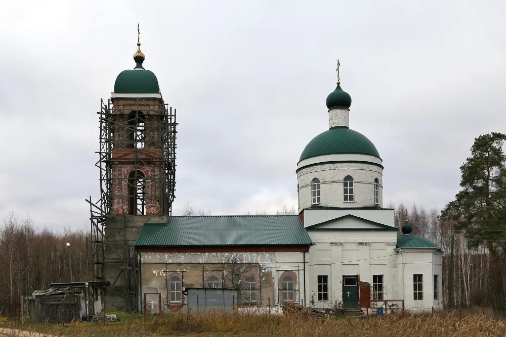 Церковь святителя Николая с оградой (Овчинино)