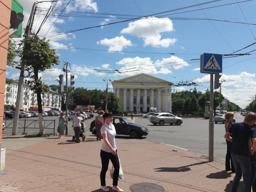 Театральная площадь