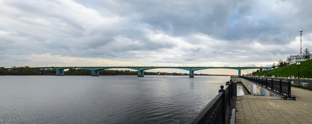 Октябрьский мост (Ярославль)