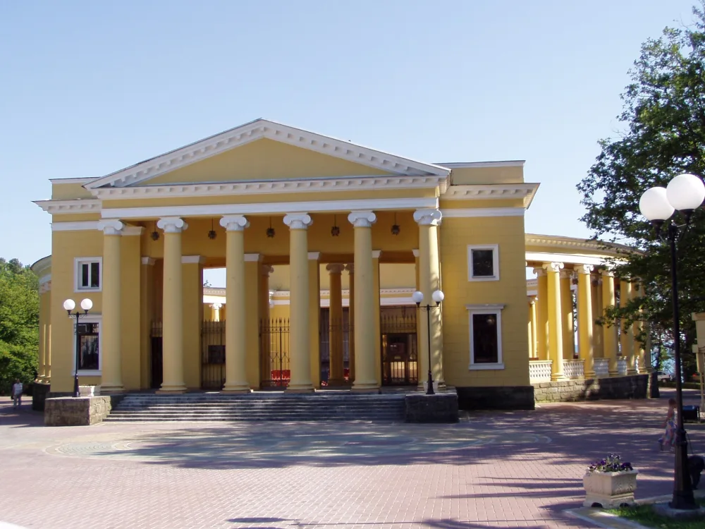 Летний театр (Сочи)