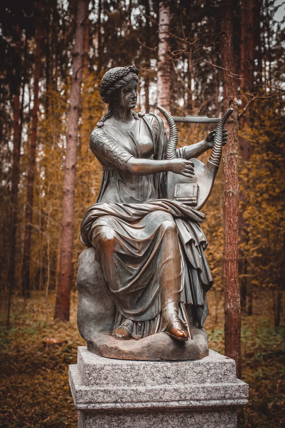 Статуя «Терпсихора» (Павловск)