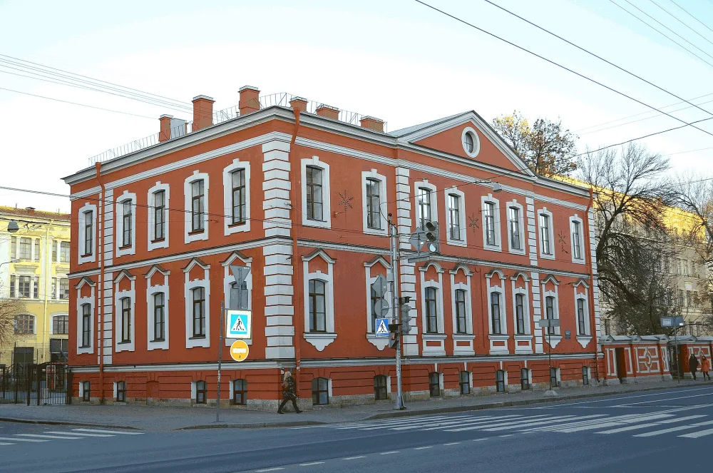 Жилой дом Первого кадетского корпуса