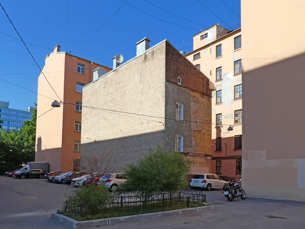 Флигель