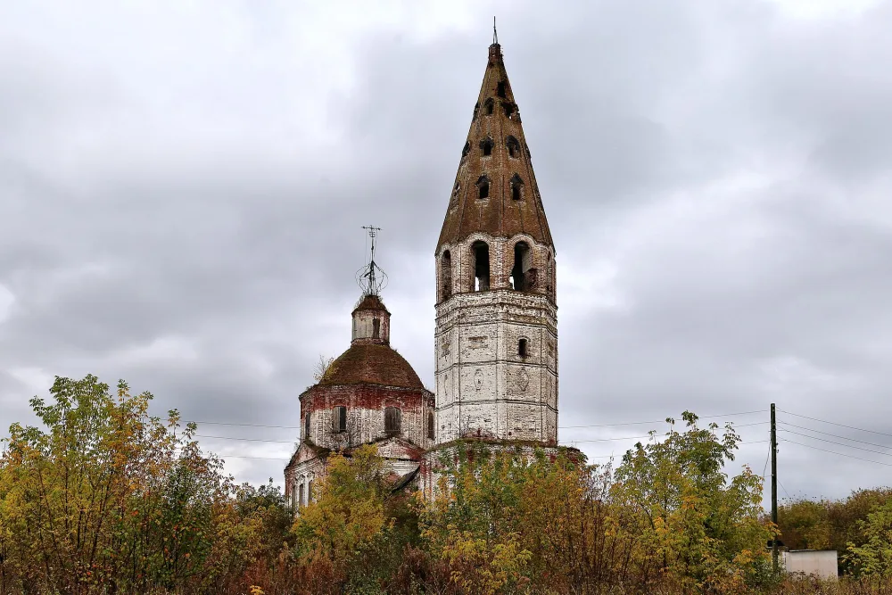 Церковь Знаменская (Веска)