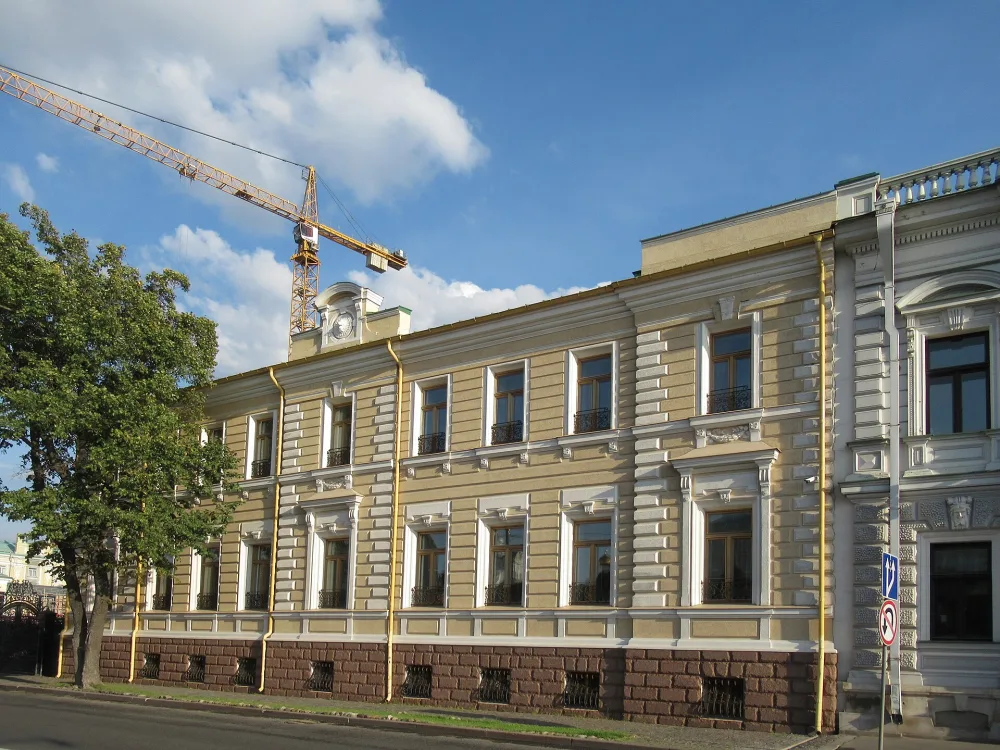Софийская набережная 16 c1