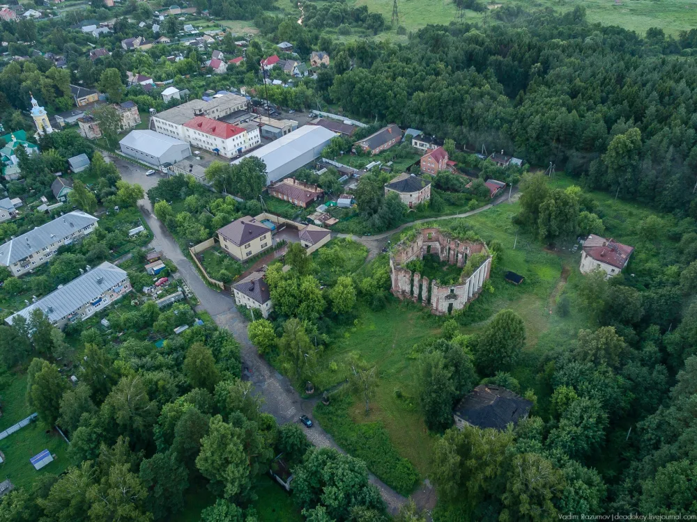 Парк усадьбы Петровское Алабино
