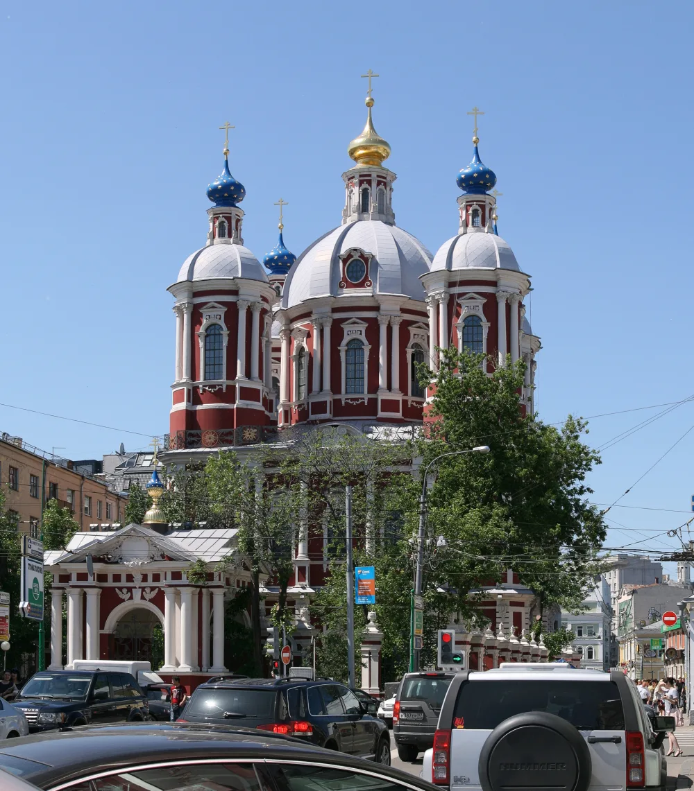 Пятницкая улица 26 c1 ограда храма с воротами