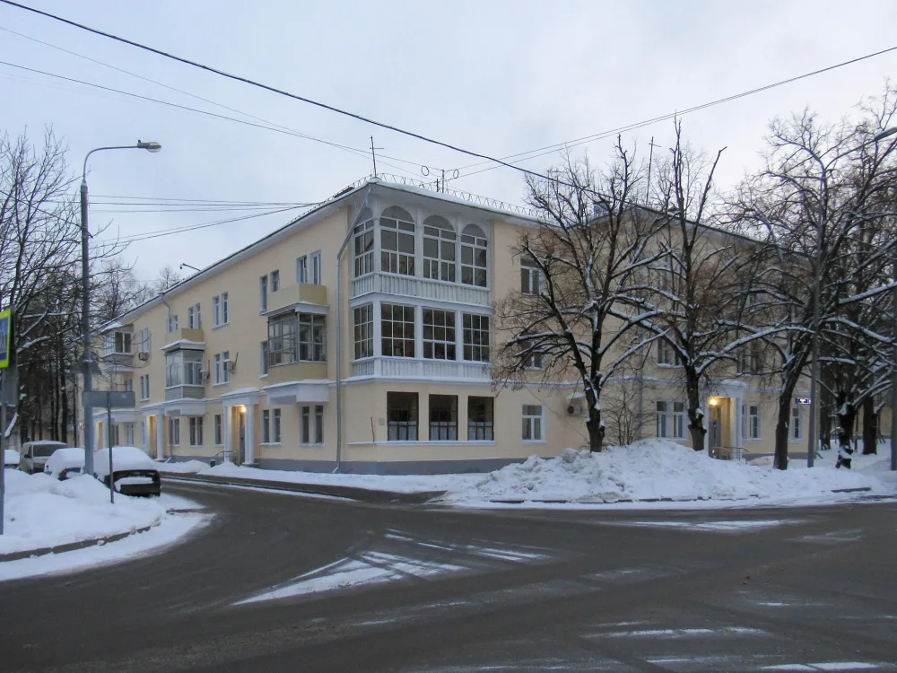 Главная улица, 6