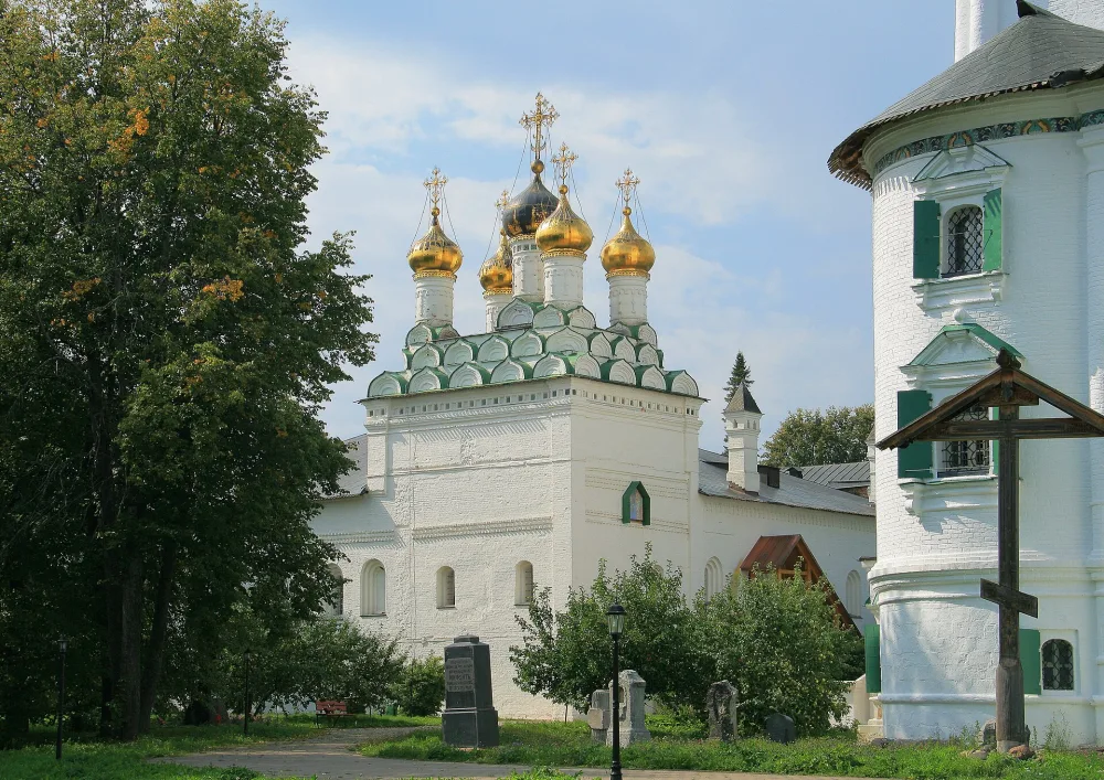 Трапезная с церковью Богоявления Господня (Теряево)