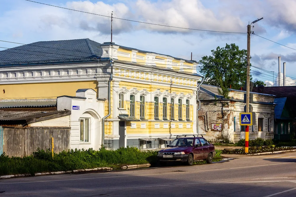 Городская усадьба Сергеева