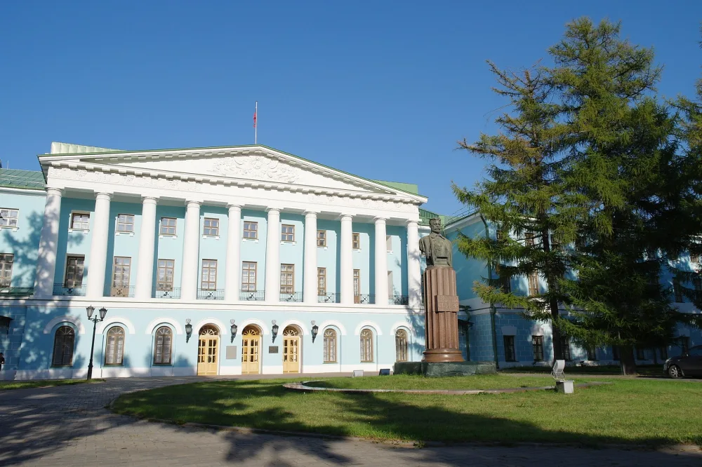 Парадный двор (Мещанский)