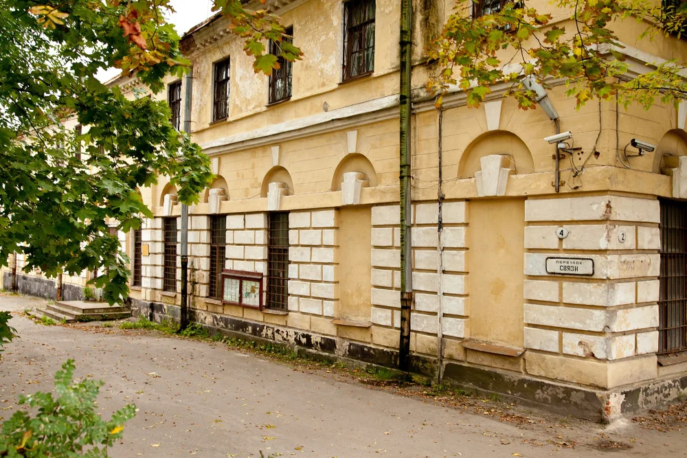 Главное здание (Луга)