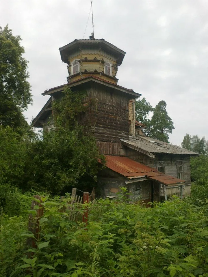 Дачный дом (деревянный) (Чёрная Лахта)